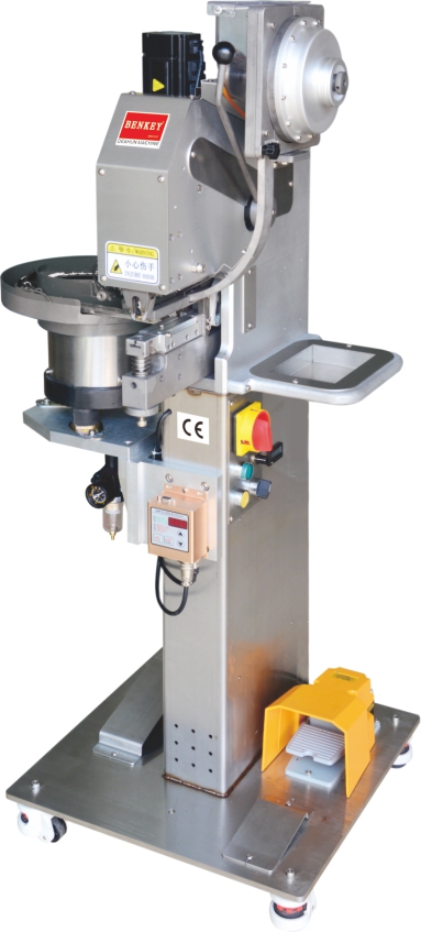 本实用新型是提供一种结构合理