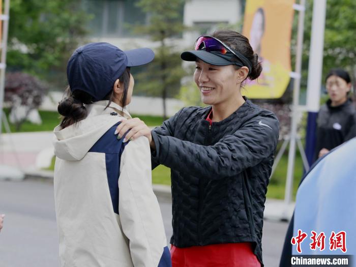 切阳什姐青海举办冠军训练营 培养竞走新星