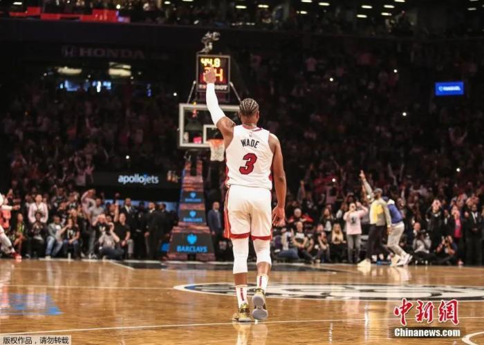 德韦恩-韦德携手诺维茨基等名宿荣膺篮球名人堂